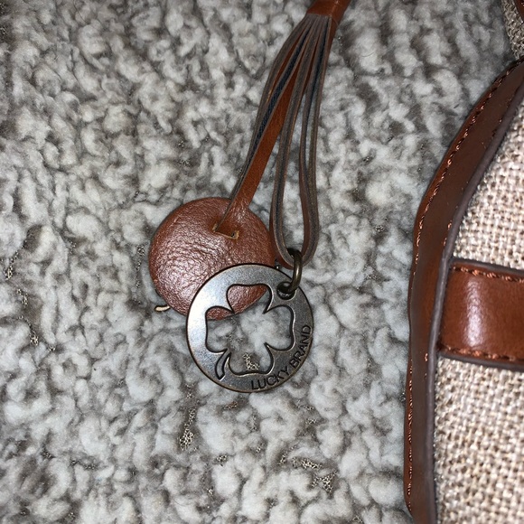 Lucky Brand Crossbody - Picture 4 of 6